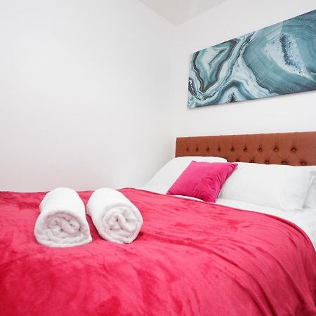 Kirkstall Serviced Apartments Leeds Лидс Экстерьер фото