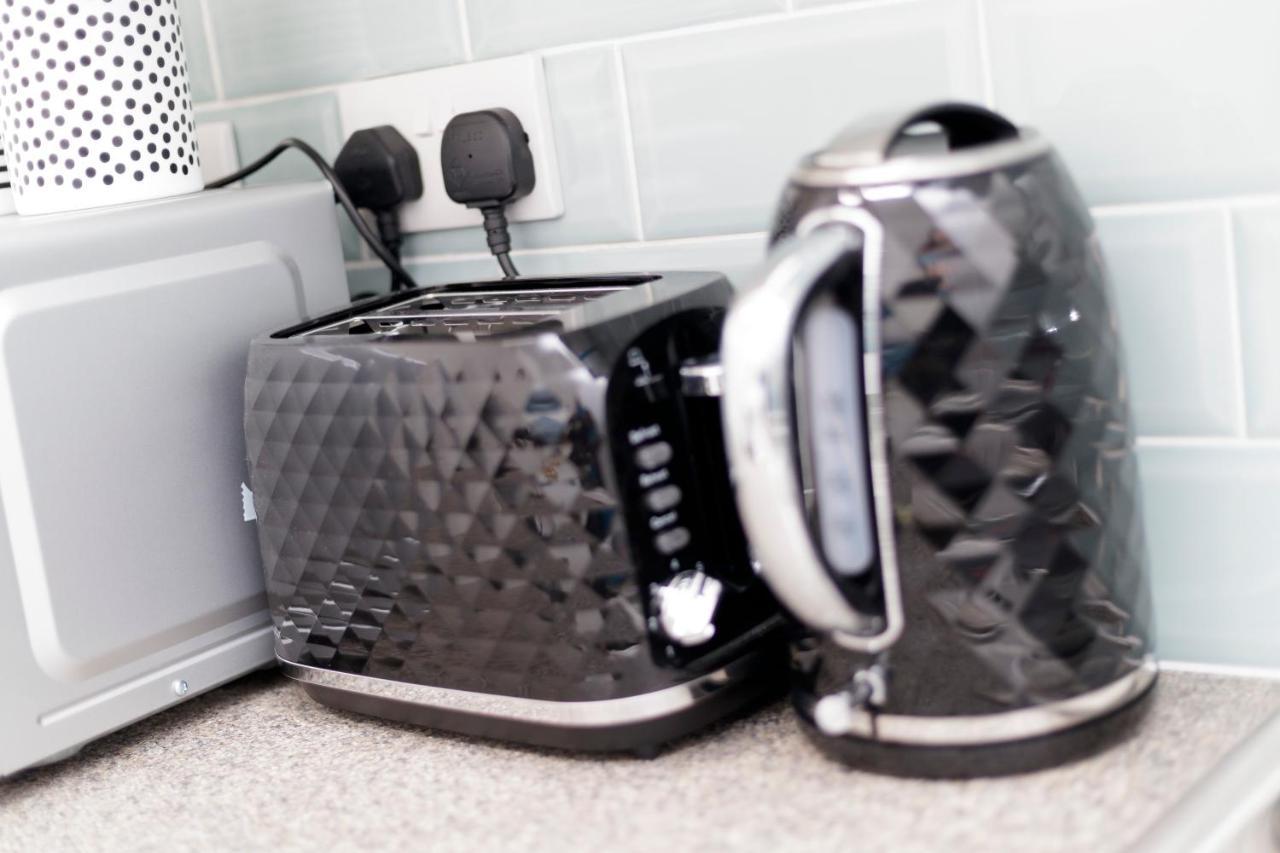 Kirkstall Serviced Apartments Leeds Лидс Экстерьер фото