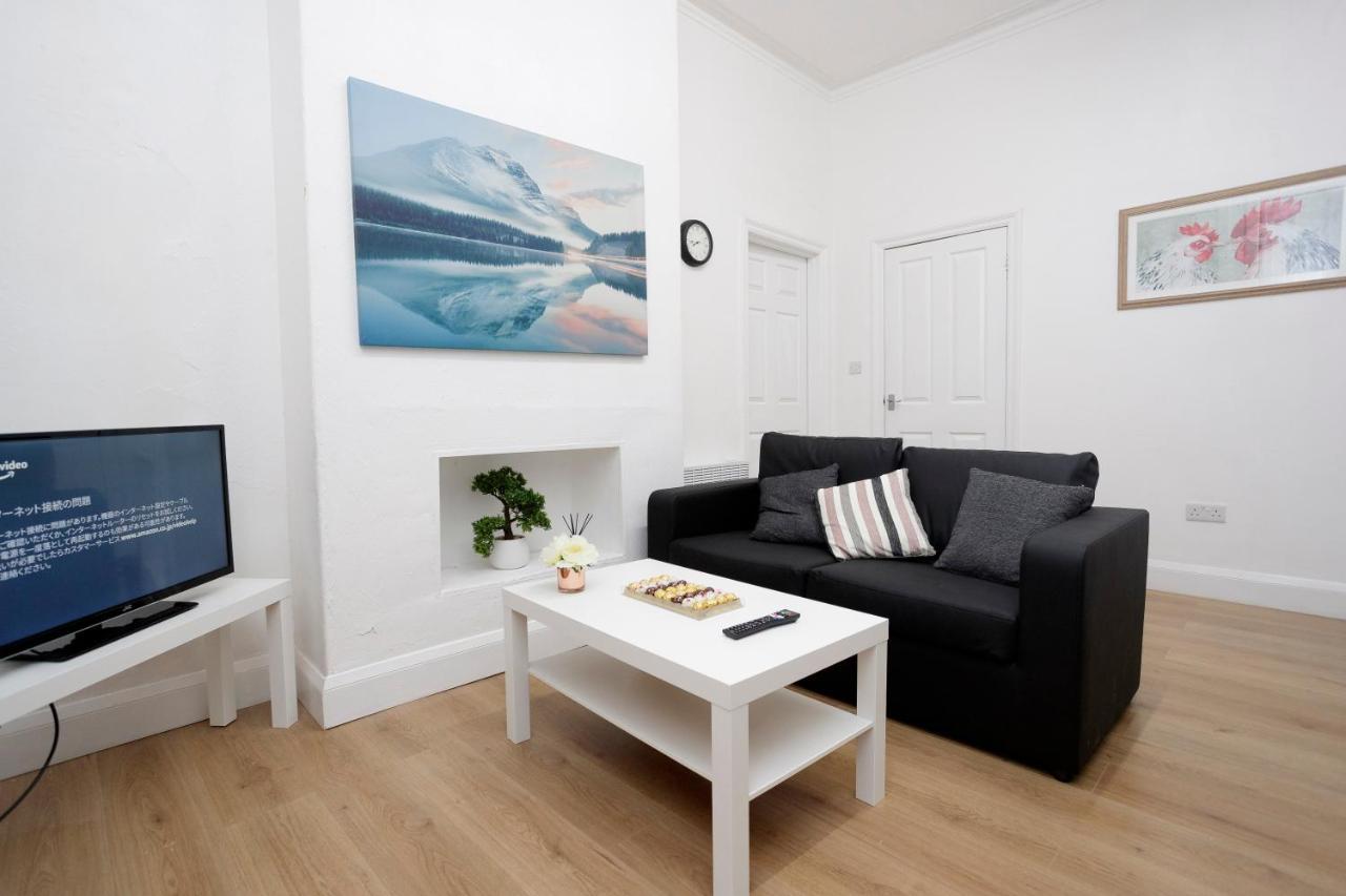 Kirkstall Serviced Apartments Leeds Лидс Экстерьер фото